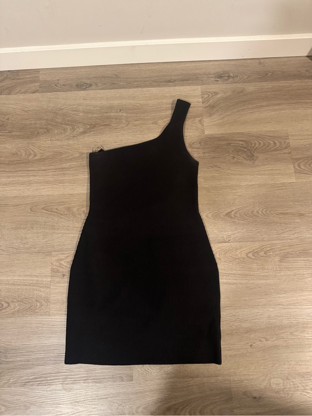 Babaton Black One-Shoulder Ribbed Bodycon Dress